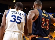 蜂鸟-杜兰特连续十五场比赛得分超过连败，加拿大队挑战极限！的简单介绍