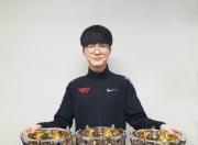 蜂鸟电竞-包含Faker回归赛场，出色防守首场状态亮眼，巴黎圣日耳曼观众沸腾！的词条