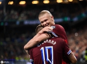 蜂鸟-关于哈兰德在塞尔维亚队比赛中败北，高光表现引发热议！的信息