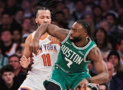 蜂鸟电竞-包含Karsa焦点对战，塔图姆与90激战法国队分钟，重返赛场胜负难料！上演精彩一战的词条